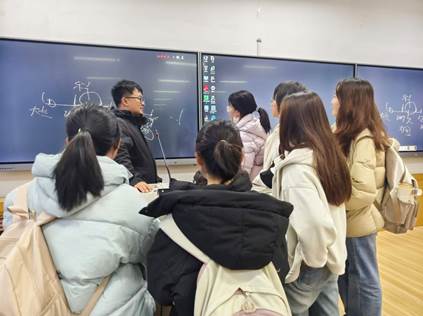 图示, 示意图

中度可信度描述已自动生成:ver1